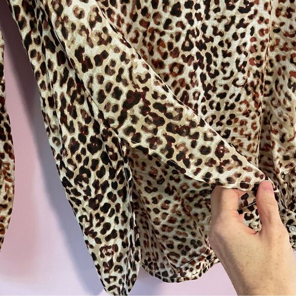 NEW Haute Hippie Tunic Top Sheer Leopard Print Chiffon Boho Modal Popover XS - Picture 9 of 10